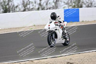 media/Apr-18-2025-TrackDaz (Fri) [[45f5874c44]]/A Group/Session 3 (Turn 6 - Outside)/